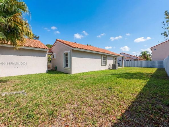 1495 Garden Rd, Weston FL 33326
