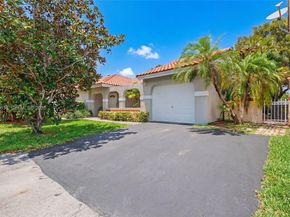 1495 Garden Rd, Weston FL 33326