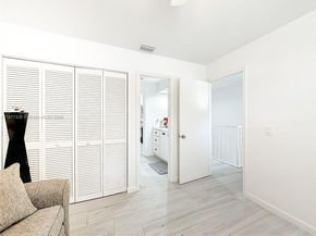 7110 SW 54th St, Miami FL 33155