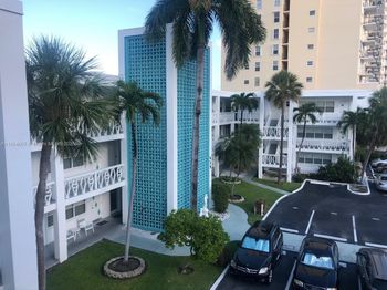 419 Golden Isles Dr