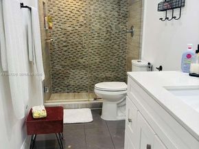 20810 San Simeon Way 109, Miami FL 33179