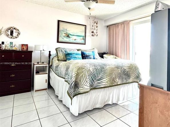 199 SW 12th Ave 410A, Miami FL 33130