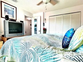 199 SW 12th Ave 410A, Miami FL 33130