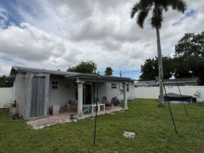 6708 Raleigh St, Hollywood FL 33024
