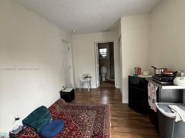 6708 Raleigh St, Hollywood FL 33024