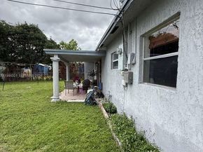 6708 Raleigh St, Hollywood FL 33024