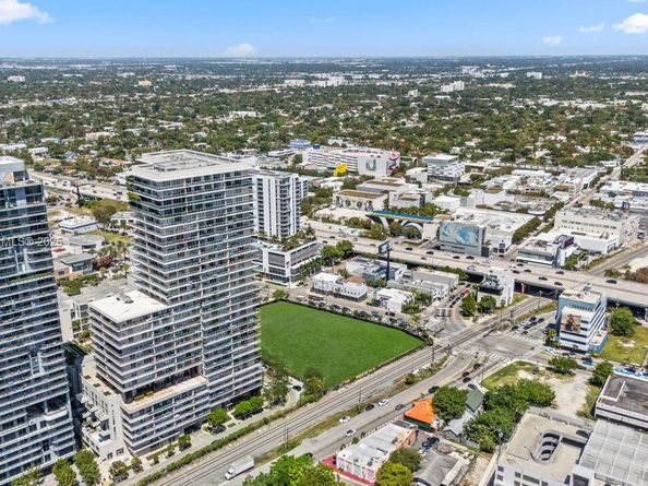 3470 E Coast Ave H0402, Miami FL 33137