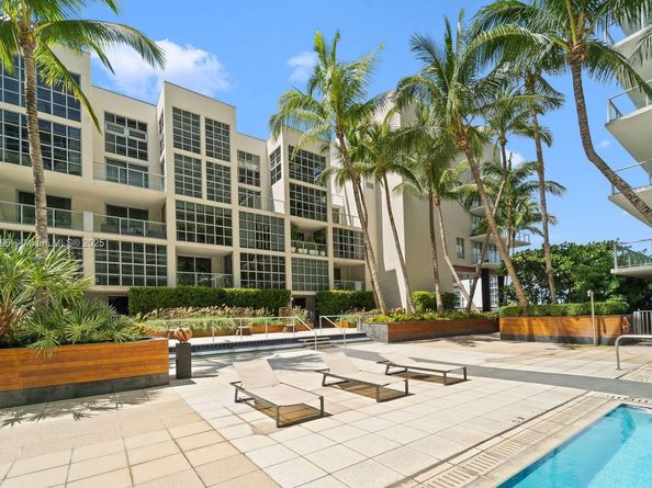 3470 E Coast Ave H0402, Miami FL 33137