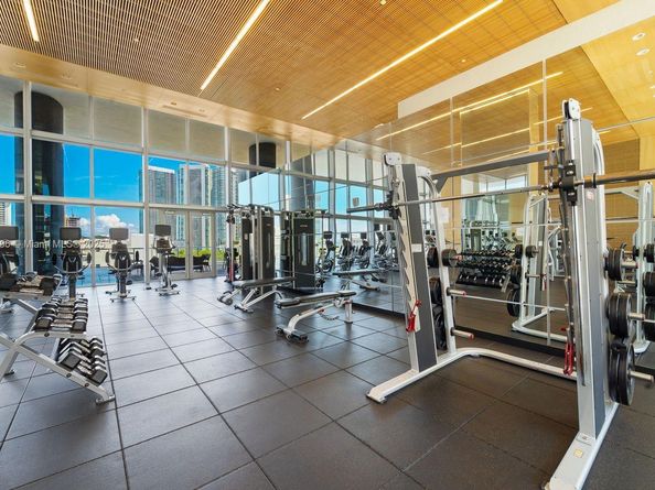 3470 E Coast Ave H0402, Miami FL 33137