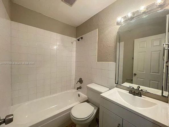 1472 NE 25th Ct, Pompano Beach FL 33064