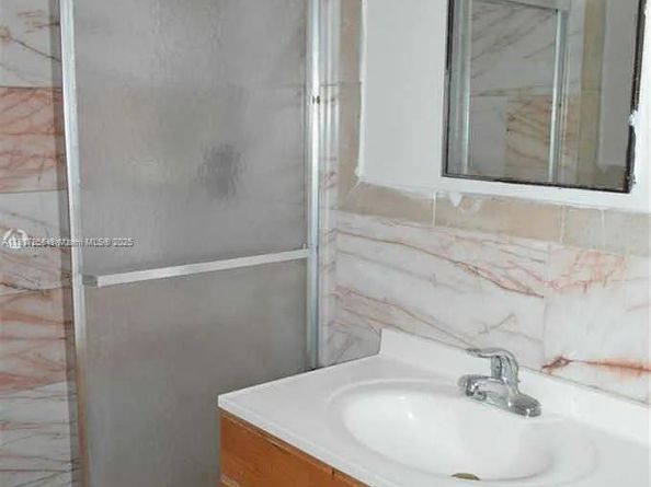 1472 NE 25th Ct, Pompano Beach FL 33064