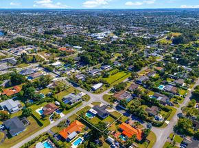 12805 SW 193rd Ter, Miami FL 33177