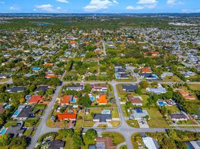 12805 SW 193rd Ter, Miami FL 33177