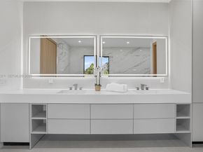 1013 SE 9th St, Fort Lauderdale FL 33316