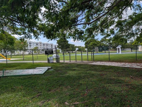 9922 SW 133rd Pl, Miami FL 33186
