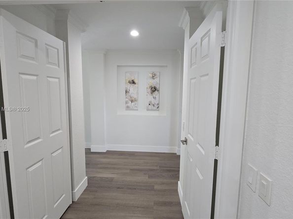 1425 Crossbill Ct, Weston FL 33327