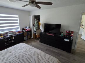 1425 Crossbill Ct, Weston FL 33327