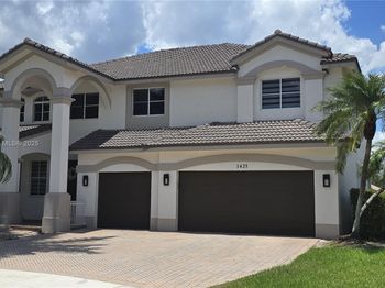 1425 Crossbill Ct