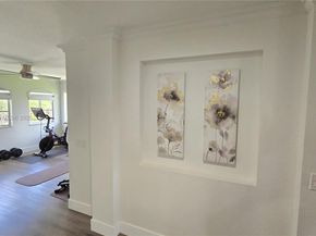 1425 Crossbill Ct, Weston FL 33327