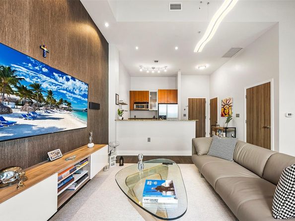 9066 SW 73rd Ct 405, Miami FL 33156