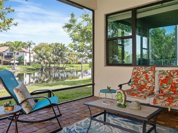 11863 SW 13th Ct, Pembroke Pines FL 33025
