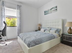 11863 SW 13th Ct, Pembroke Pines FL 33025