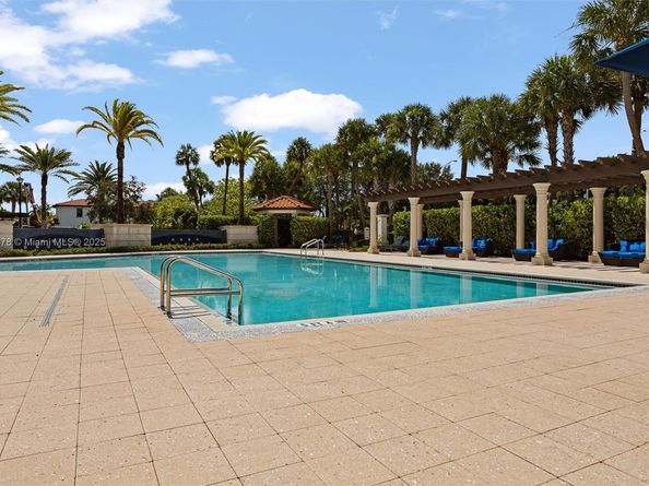 11863 SW 13th Ct, Pembroke Pines FL 33025