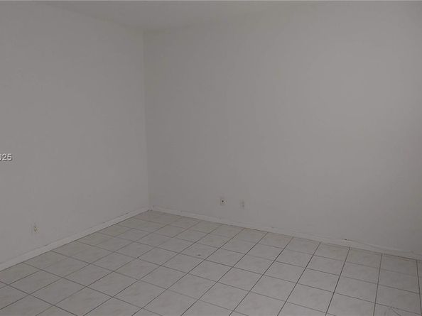 1400 NE 54th St 206, Fort Lauderdale FL 33334