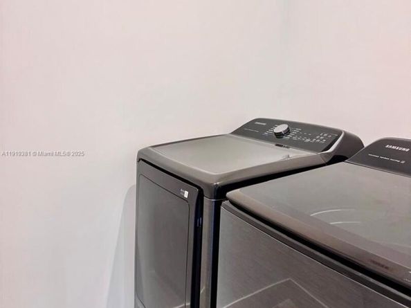 1409 SE 14th Ct, Deerfield Beach FL 33441