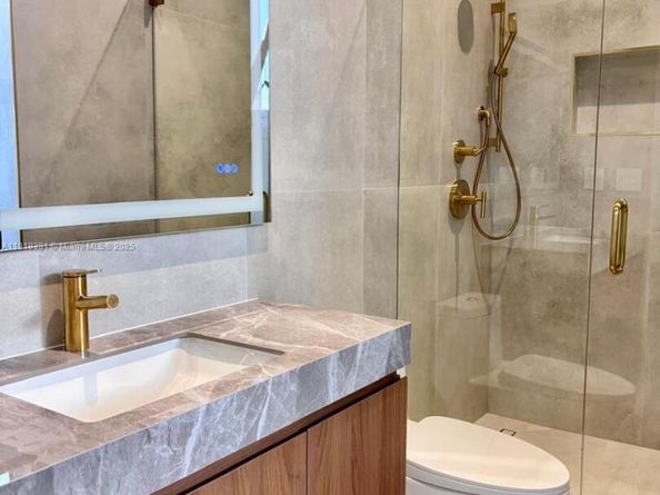 1409 SE 14th Ct, Deerfield Beach FL 33441