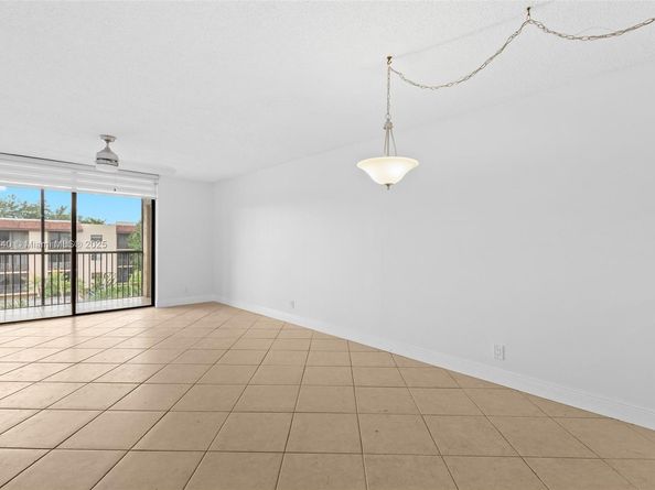 10501 W Broward Blvd 407, Plantation FL 33324