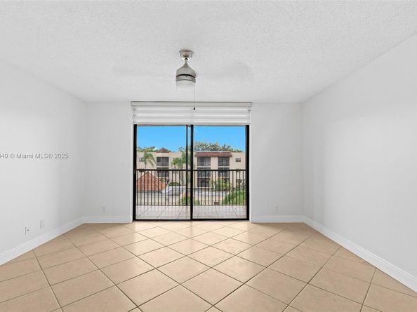 10501 W Broward Blvd 407, Plantation FL 33324