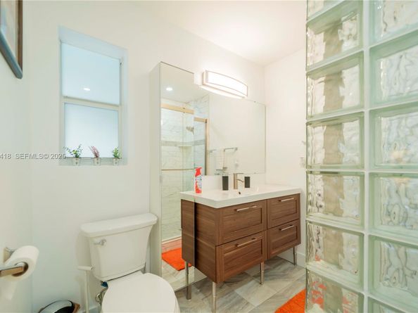 269 SE 8th Ave, Deerfield Beach FL 33441