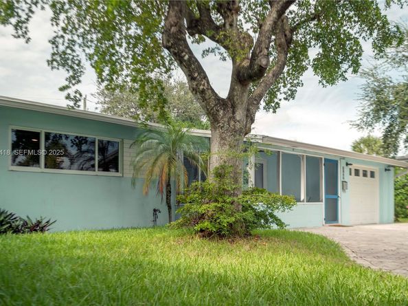 269 SE 8th Ave, Deerfield Beach FL 33441