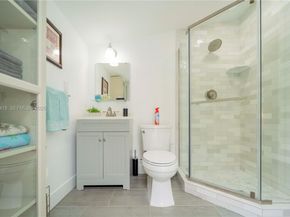 269 SE 8th Ave, Deerfield Beach FL 33441