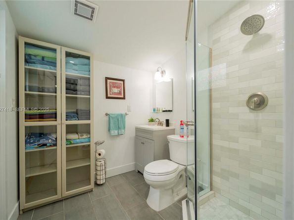 269 SE 8th Ave, Deerfield Beach FL 33441