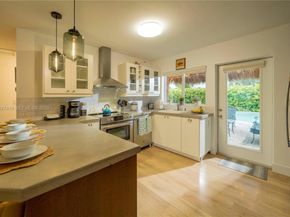 269 SE 8th Ave, Deerfield Beach FL 33441