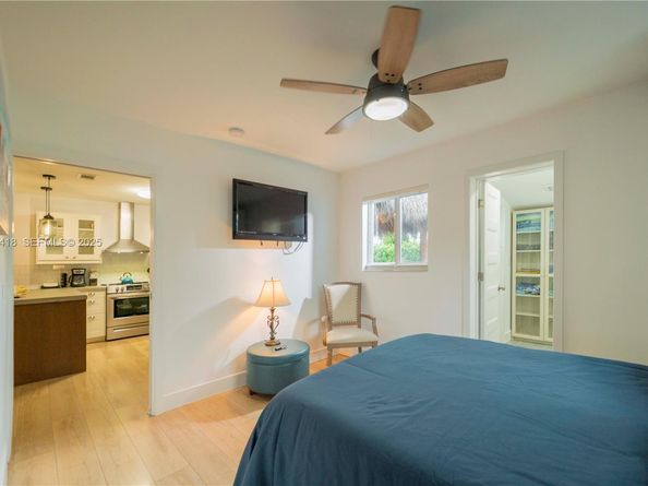 269 SE 8th Ave, Deerfield Beach FL 33441