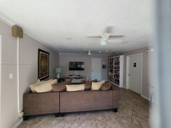 649 W Oakland Park Blvd 103A, Oakland Park FL 33311