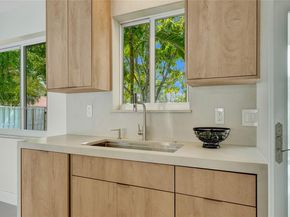 4731 Pierce St, Hollywood FL 33021
