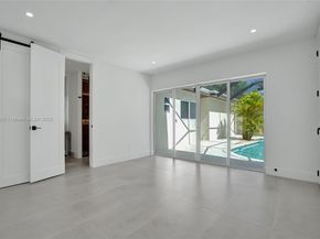 4731 Pierce St, Hollywood FL 33021