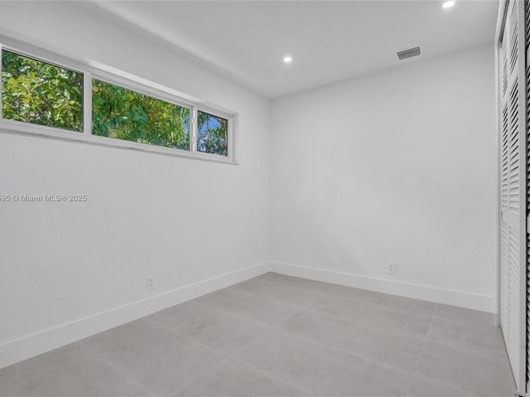 4731 Pierce St, Hollywood FL 33021