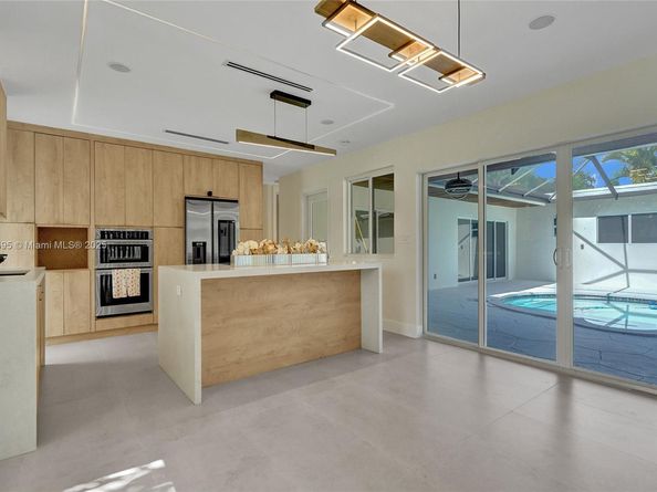 4731 Pierce St, Hollywood FL 33021