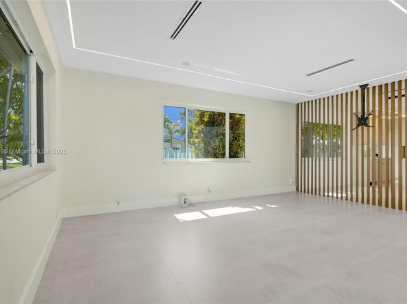 4731 Pierce St, Hollywood FL 33021