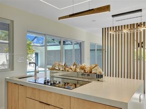 4731 Pierce St, Hollywood FL 33021