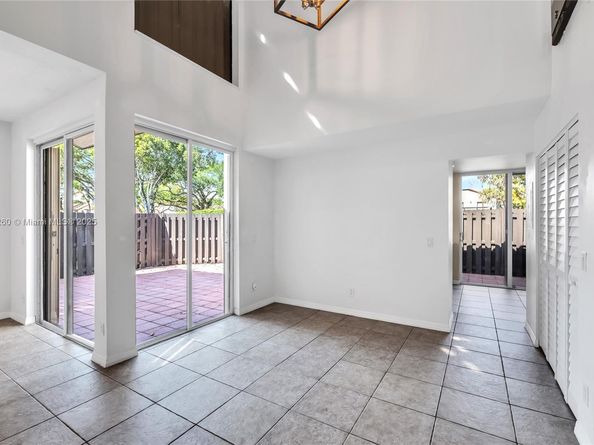 5762 Fox Hollow Dr C, Boca Raton FL 33486