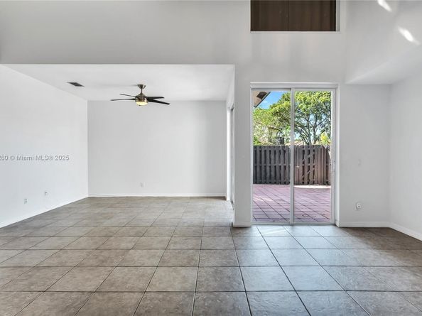 5762 Fox Hollow Dr C, Boca Raton FL 33486