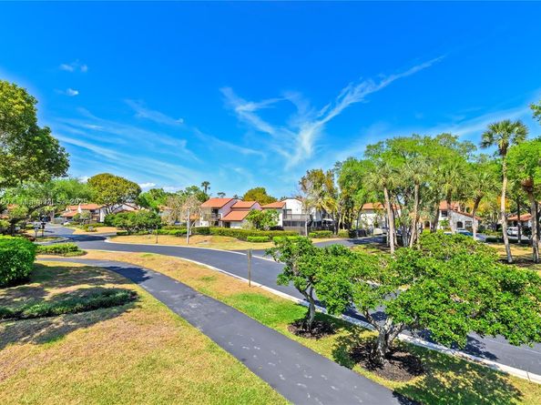 5762 Fox Hollow Dr C, Boca Raton FL 33486