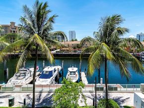 2950 NE 188th St 202, Aventura FL 33180