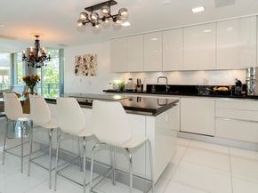 2950 NE 188th St 202, Aventura FL 33180